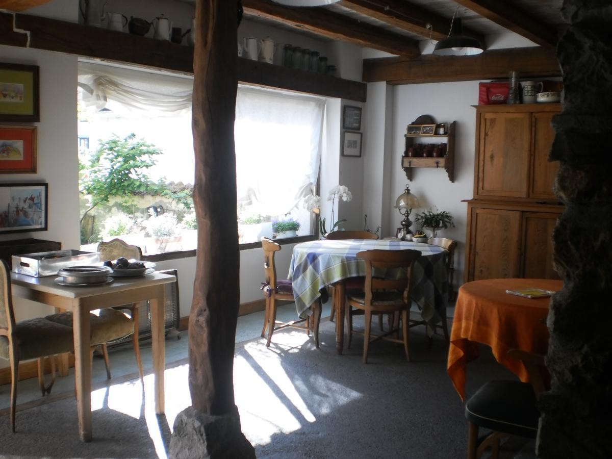 Larraenea Bed And Breakfast Лесака Экстерьер фото